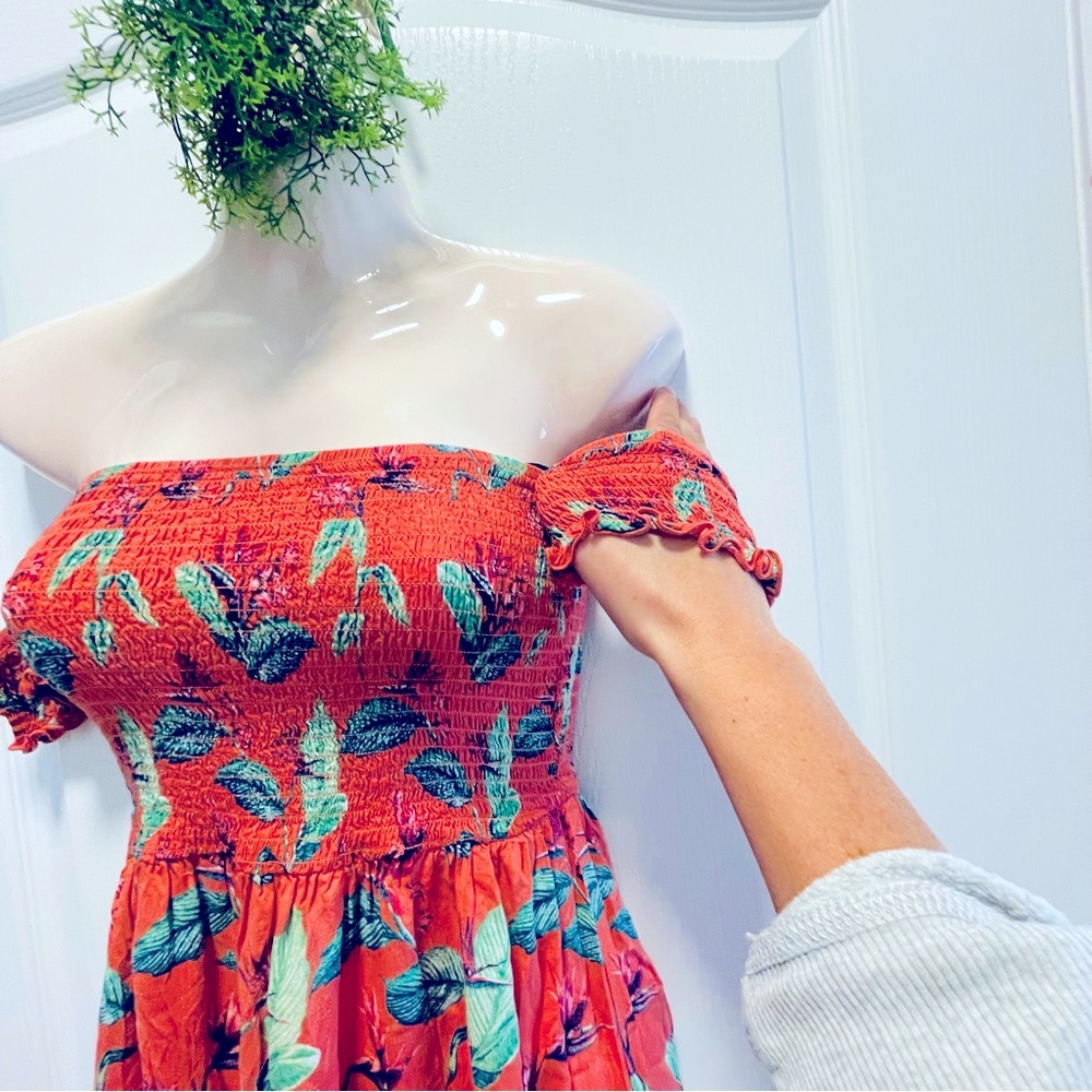 🌸3 for $30 Forever 21 Maxi Dress  Printed cutout Strapless Dress Red floral